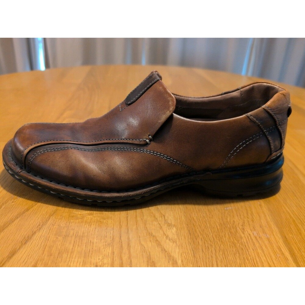 LEFT ONLY Clarks Brown Leather Slip On Comfort Loafer Men's Size 11M Shoe 70846